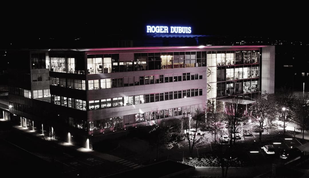  ROGER DUBUIS